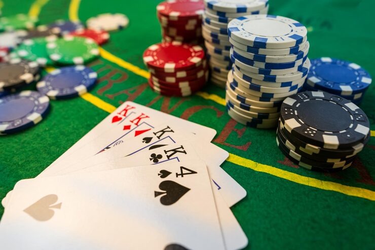 Live betting interface showing real-time football odds and live-dealer table options